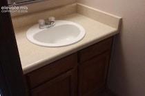 Image 16 of 22: Bathroom