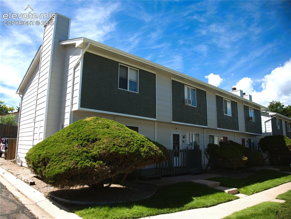 Image 4 of 22: Front of Structure