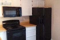 Image 7 of 22: Kitchen