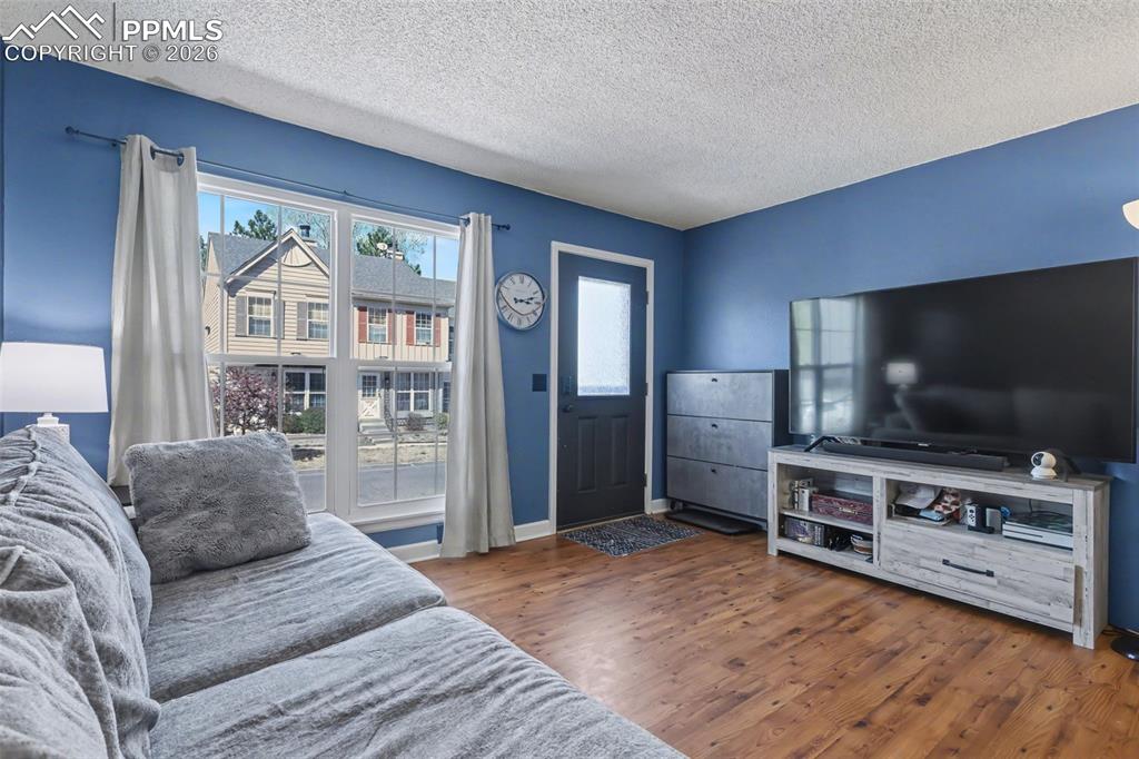 Image 2 of 28: Living Room