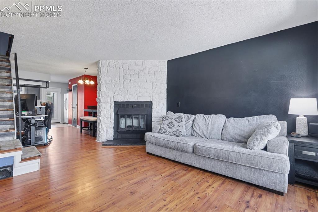 Image 5 of 28: Living Room