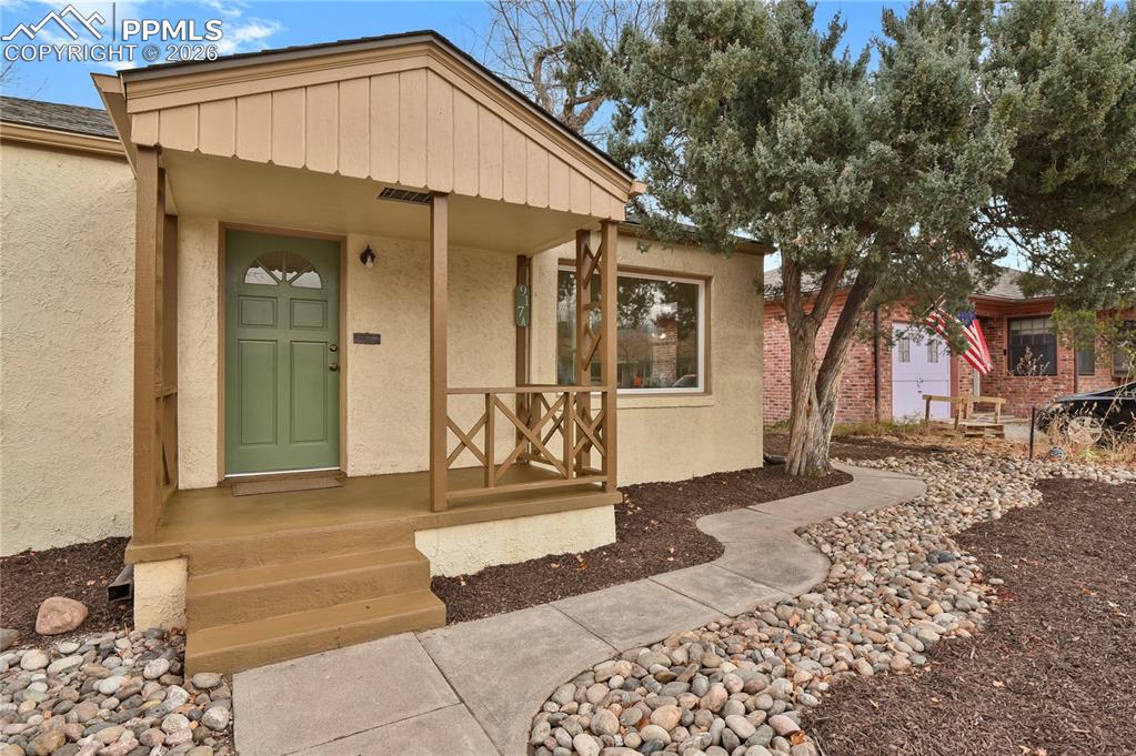 Caption: Charming home in great area near downtown Colorado Springs!