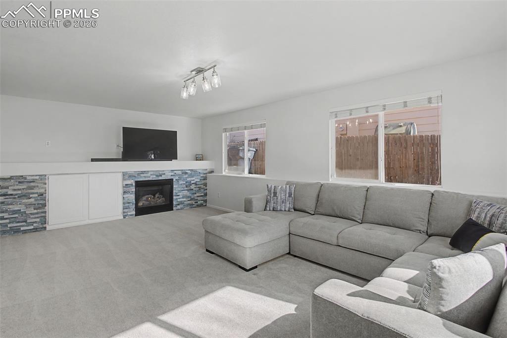 Image 16 of 44: Living Room