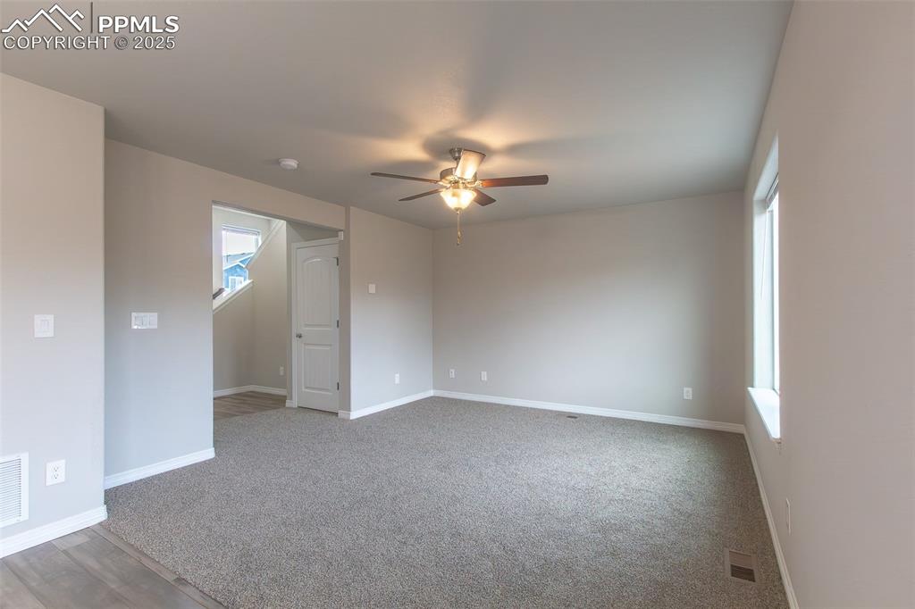 Image 10 of 28: Living Room