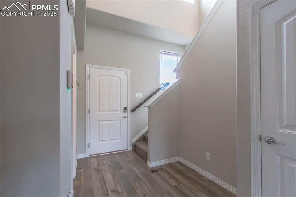 Image 11 of 28: Entrance Foyer