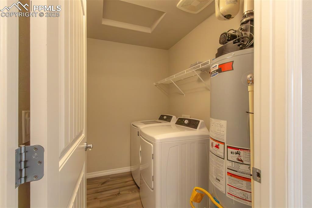 Image 22 of 28: Laundry