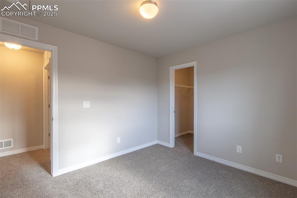 Image 24 of 28: Bedroom