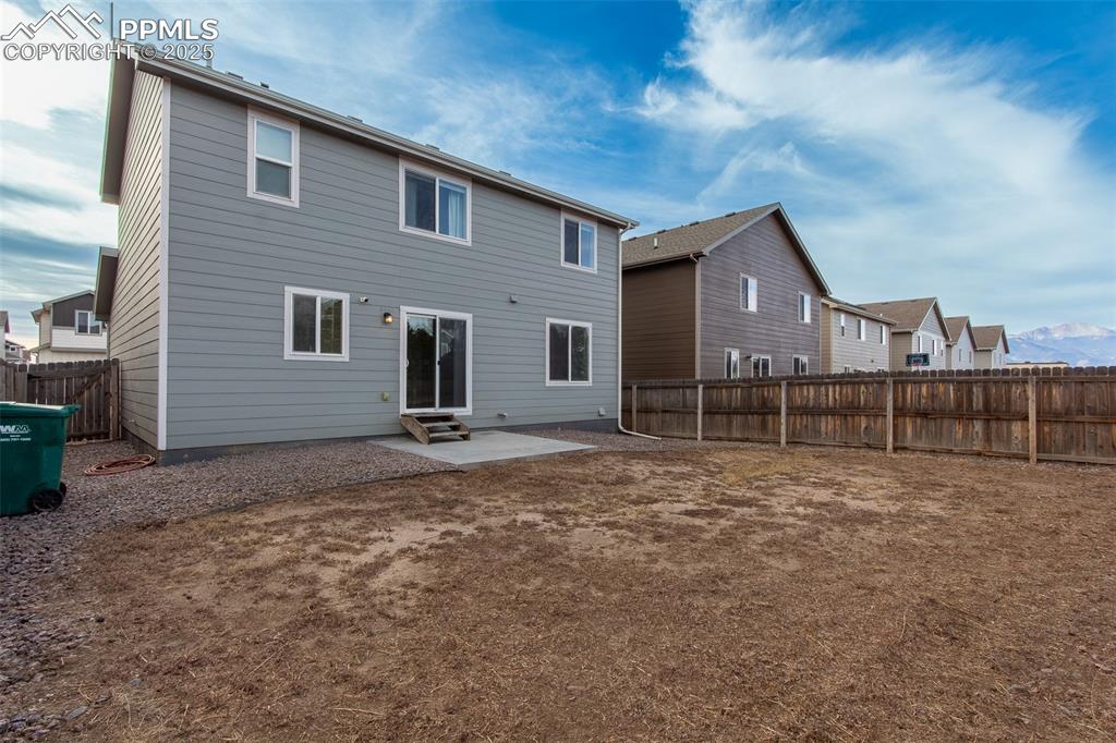 Image 25 of 28: Back of Structure