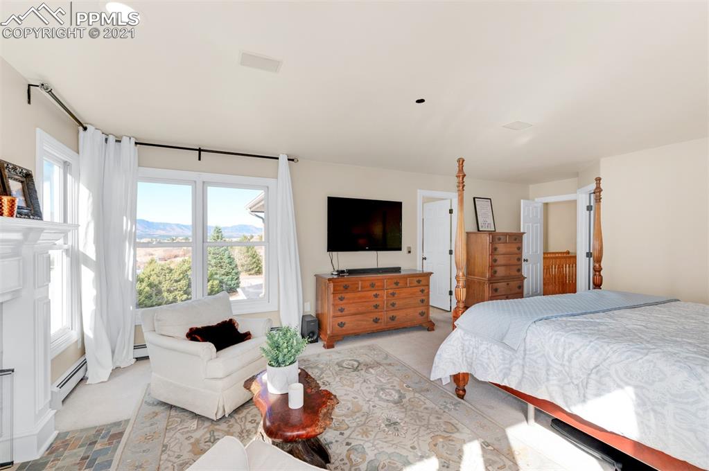 Listing 6720450, Image 25 of 43