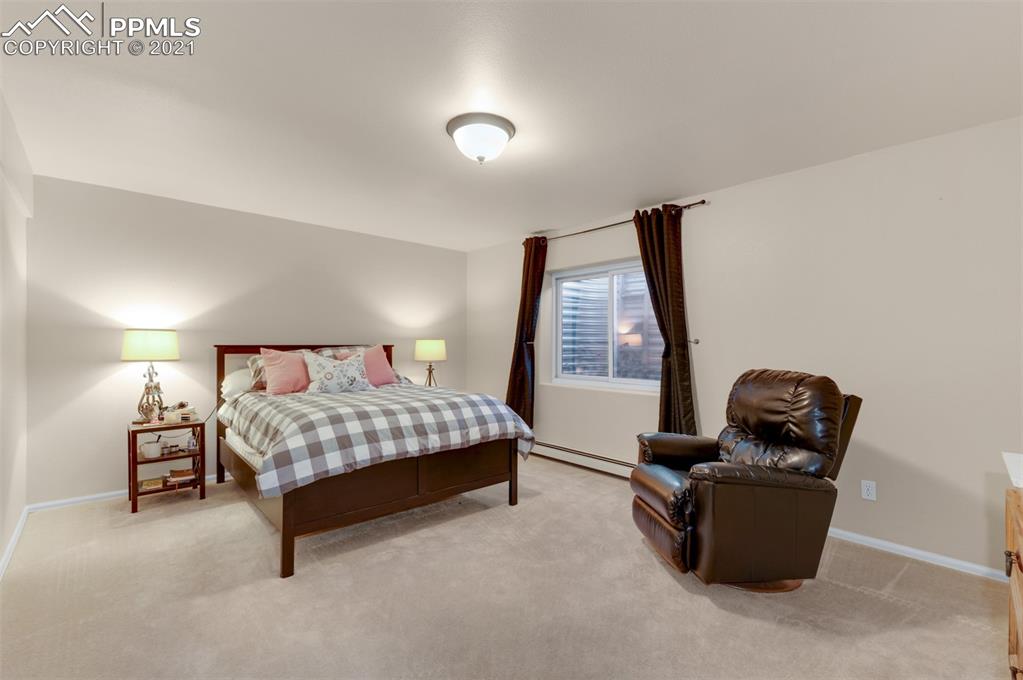 Listing 6720450, Image 32 of 43