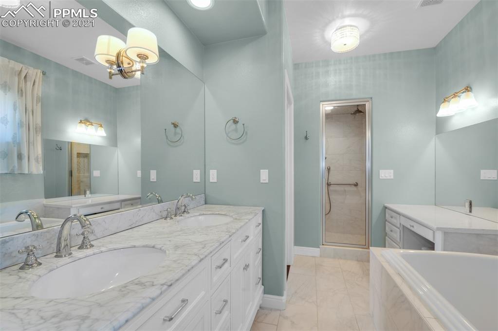 Listing 6720450, Image 41 of 43
