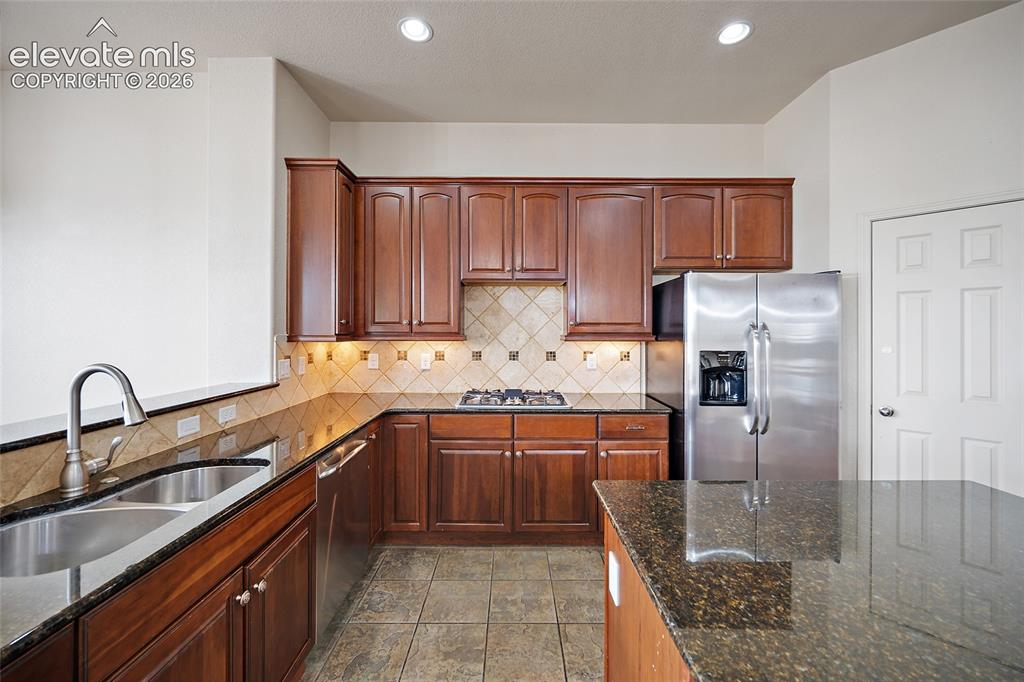 Image 10 of 48: Kitchen