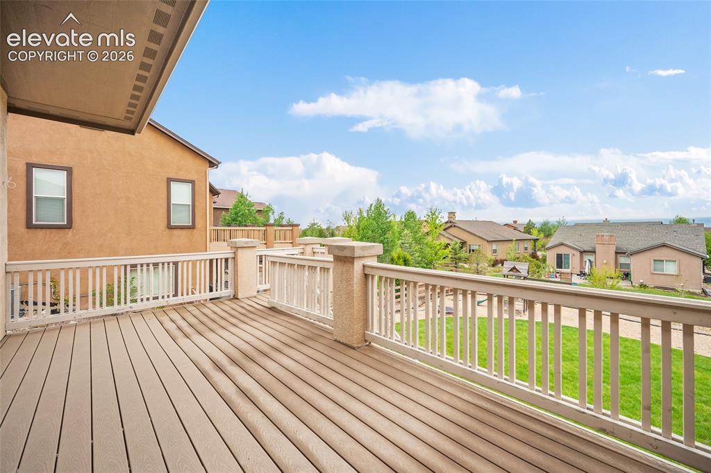 Image 25 of 48: Deck