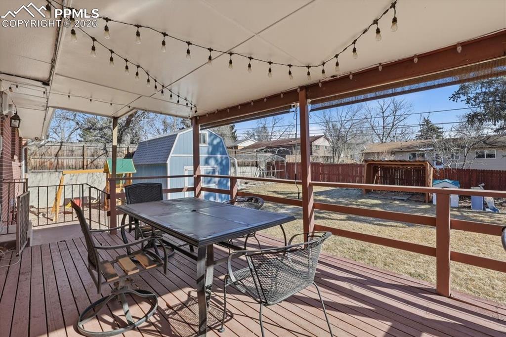 Image 38 of 45: Deck