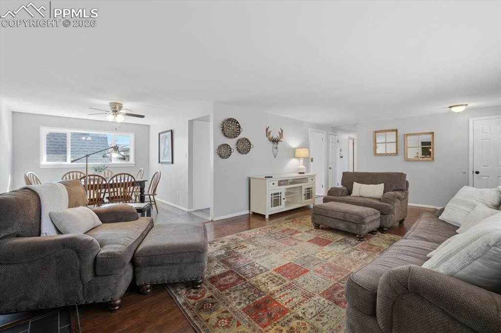 Image 5 of 45: Living Room