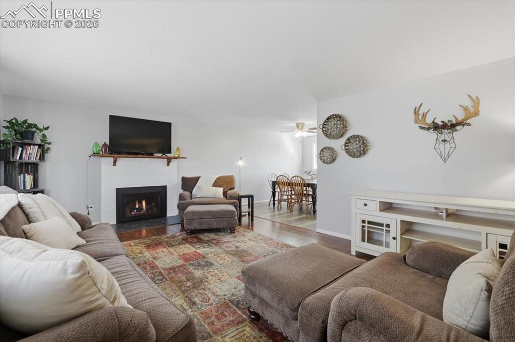 Image 6 of 45: Living Room