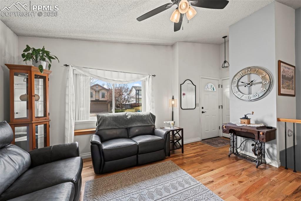 Image 3 of 35: Living Room