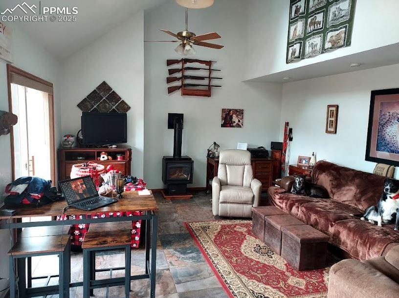 Image 7 of 16: Living Room