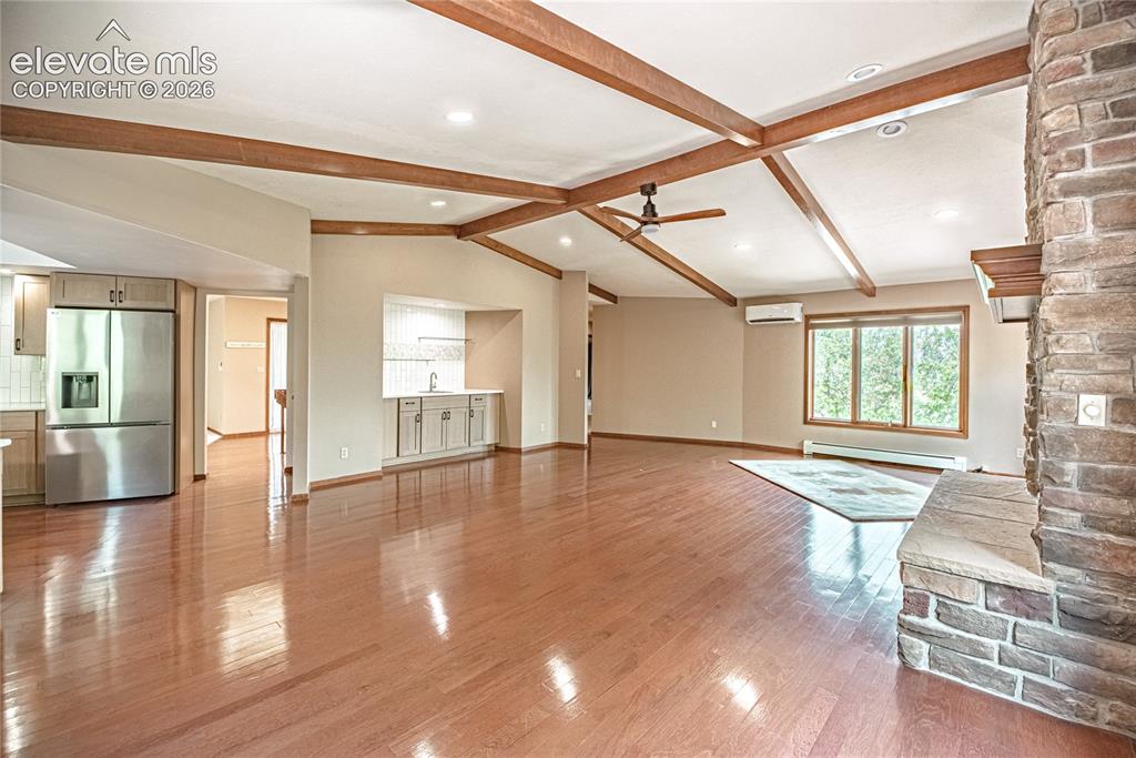 Image 16 of 43: Living Room