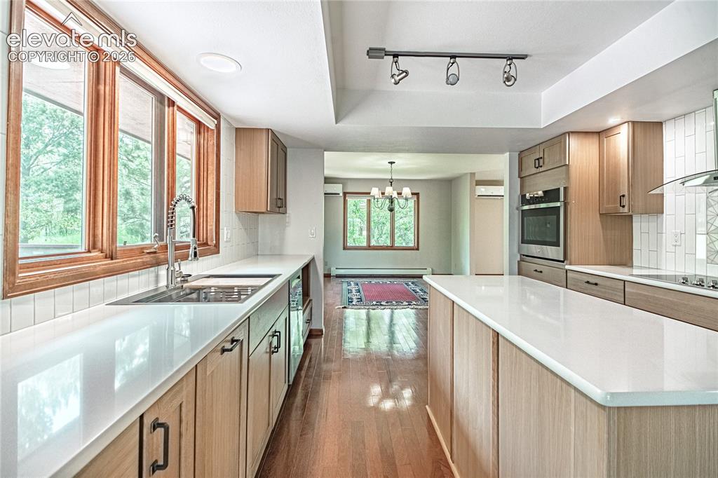 Image 9 of 43: Kitchen