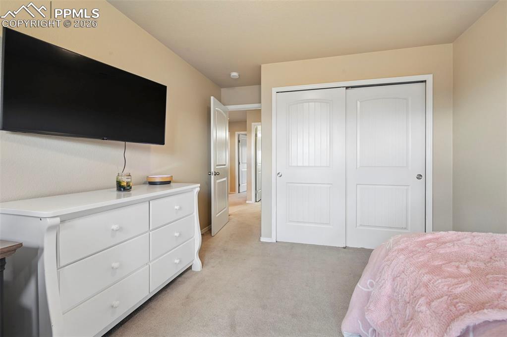 Image 27 of 48: Bedroom