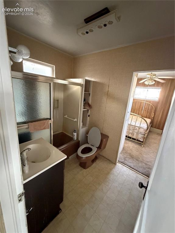 Image 14 of 28: Detached Garage Interior