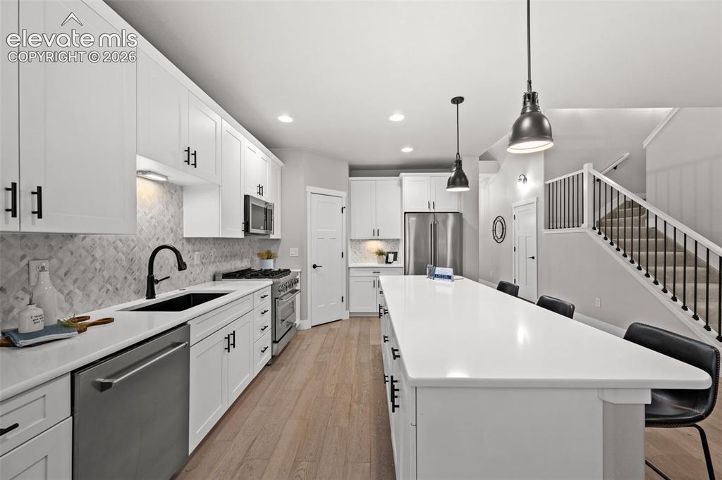 Image 11 of 42: Kitchen