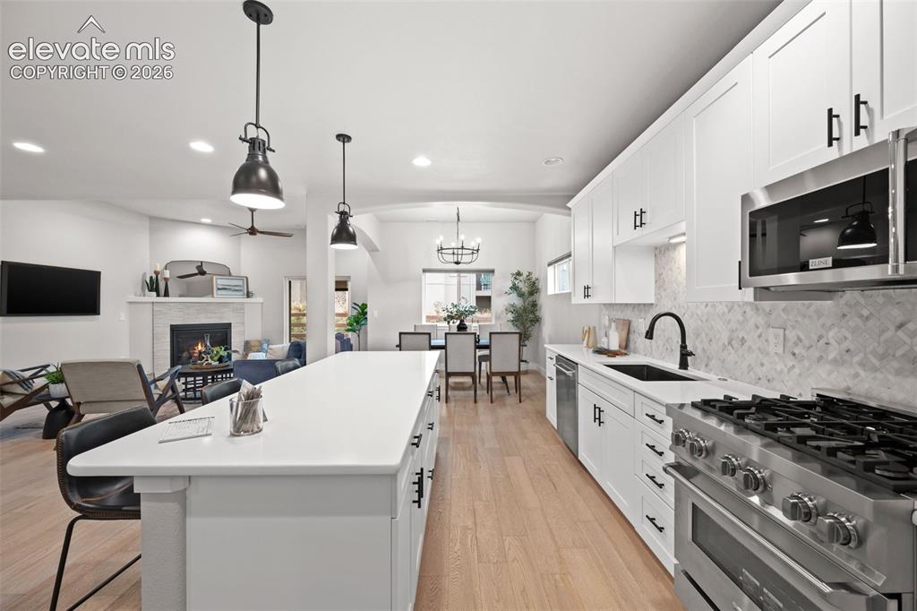 Image 12 of 42: Kitchen