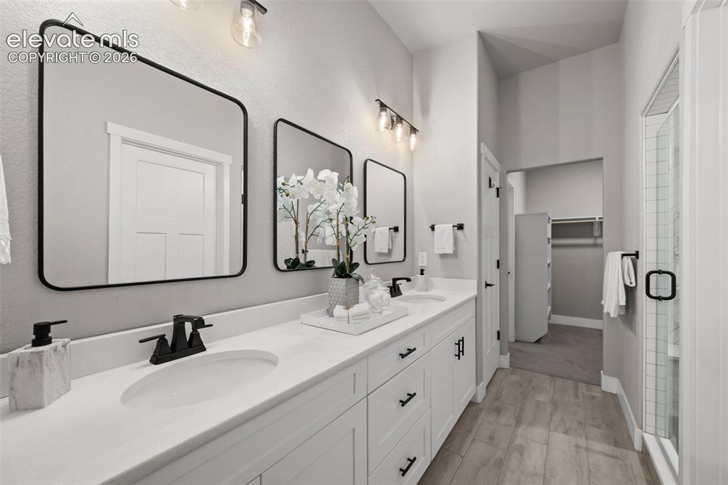 Image 17 of 42: Primary Bathroom