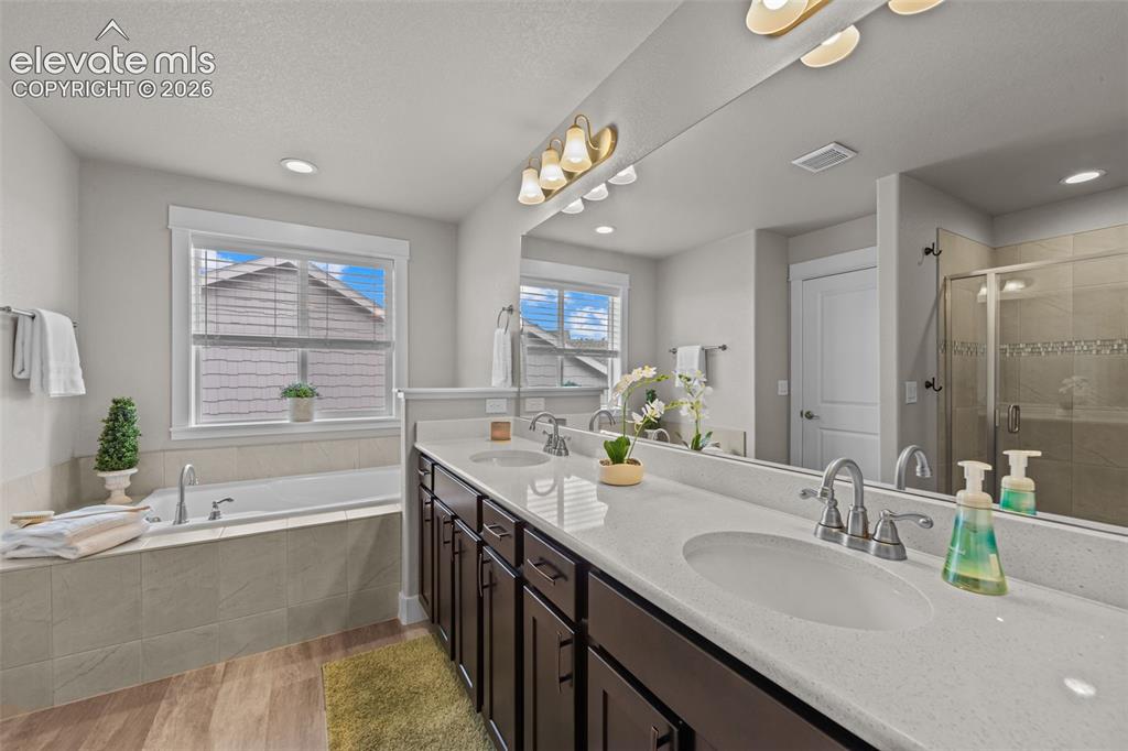 Image 19 of 46: Master Bathroom