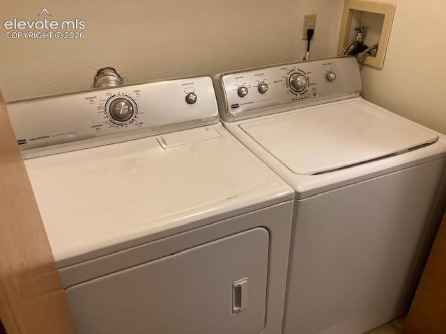 Image 19 of 28: Laundry