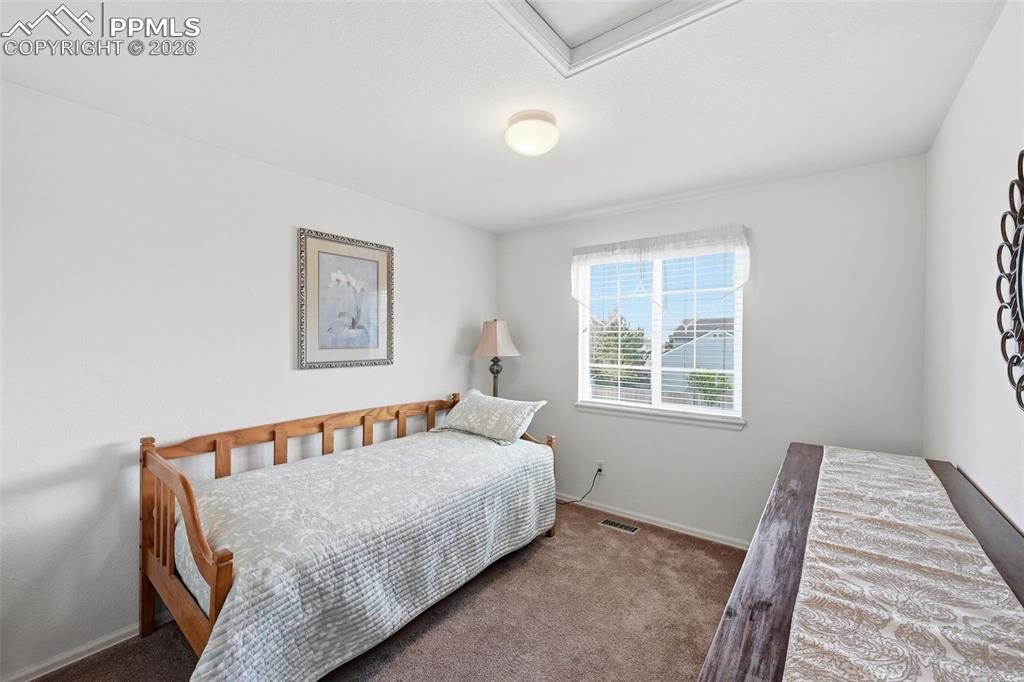 Image 21 of 35: Bedroom