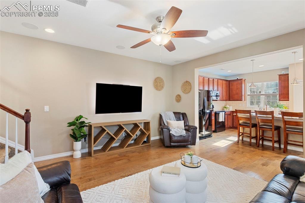 Image 11 of 45: Living Room