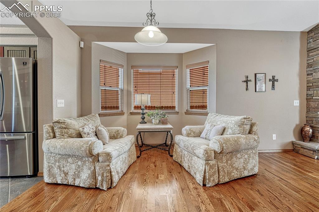 Image 12 of 46: Sitting Room