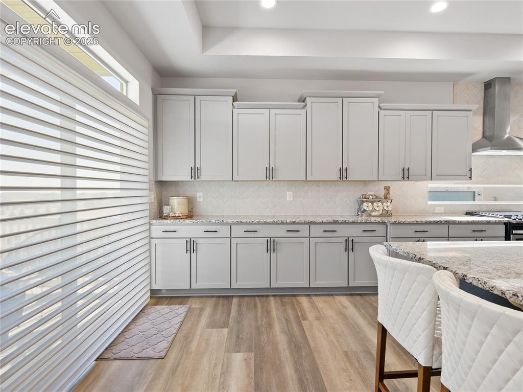 Image 15 of 46: Kitchen