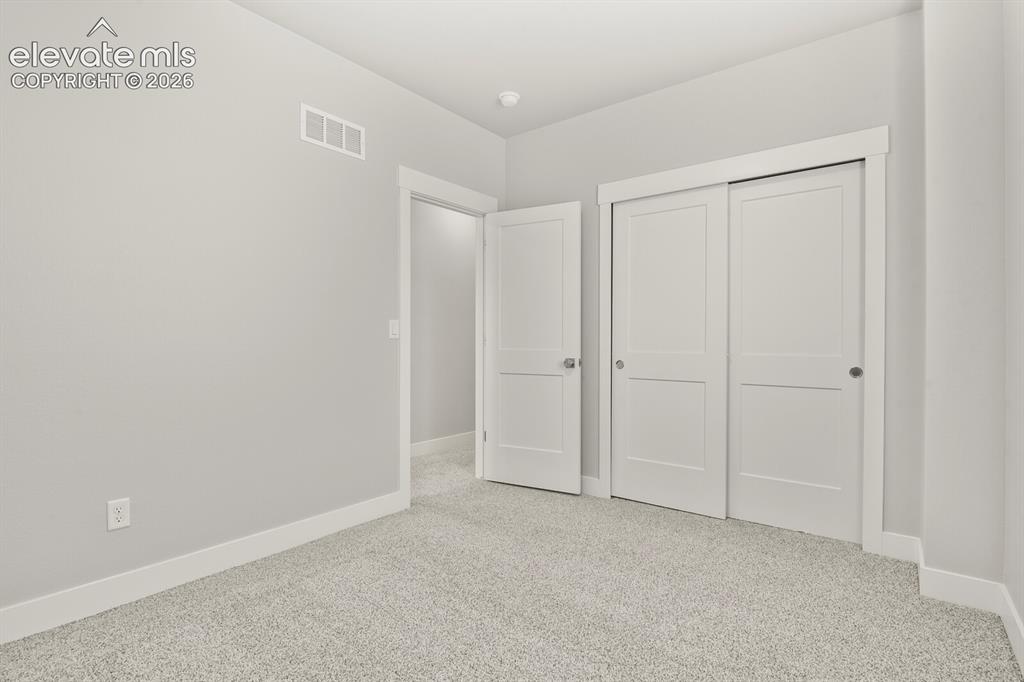 Image 19 of 40: Bedroom