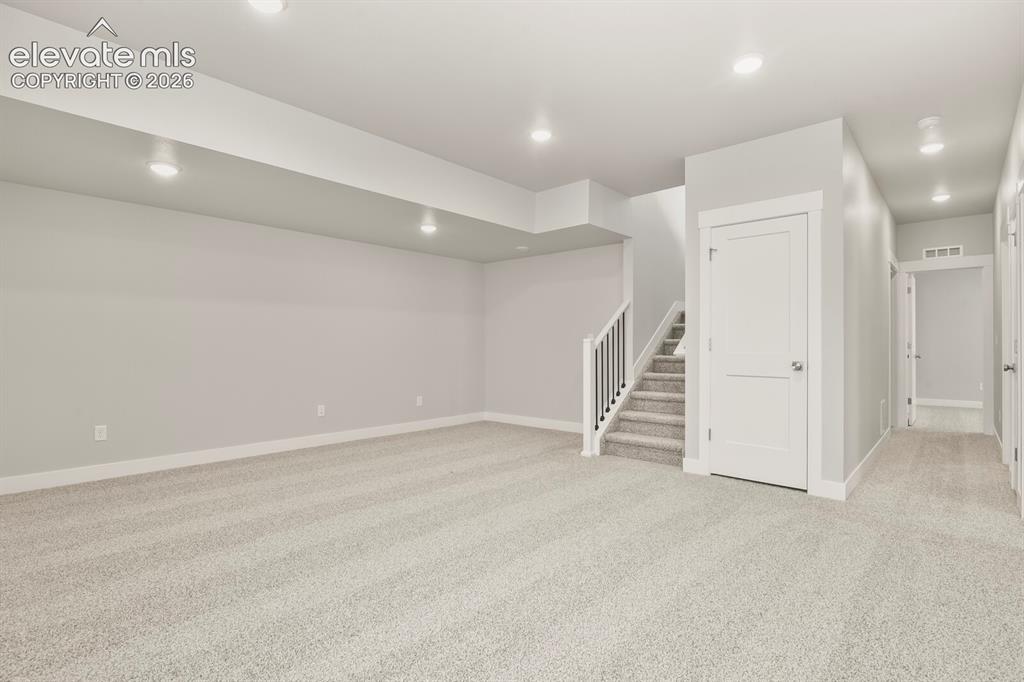 Image 38 of 40: Family Room