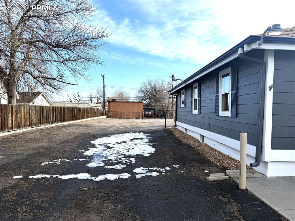 Image 3 of 13: Side of Structure