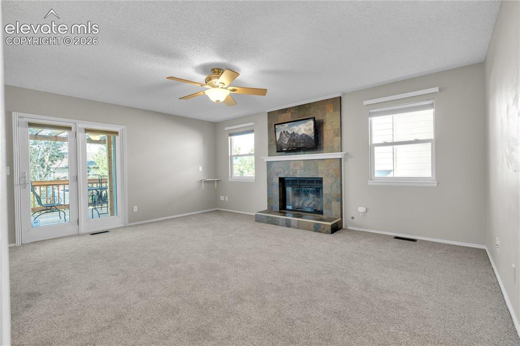 Image 15 of 47: Living Room