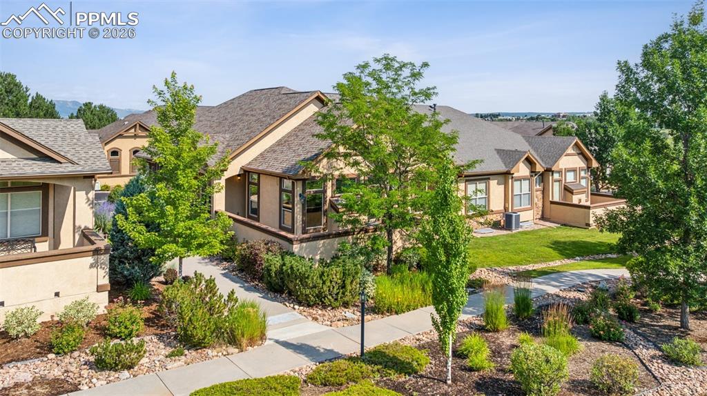 Image 3 of 32: Front of Structure