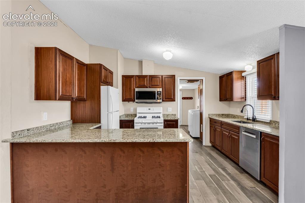 Image 12 of 48: Kitchen