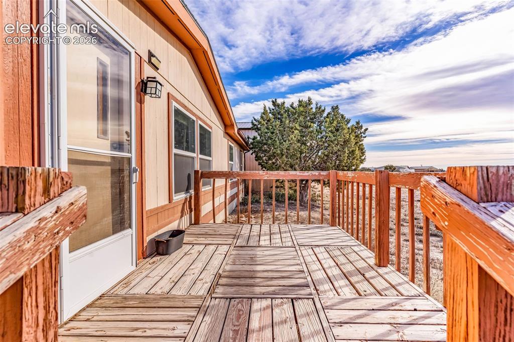 Image 6 of 48: Deck