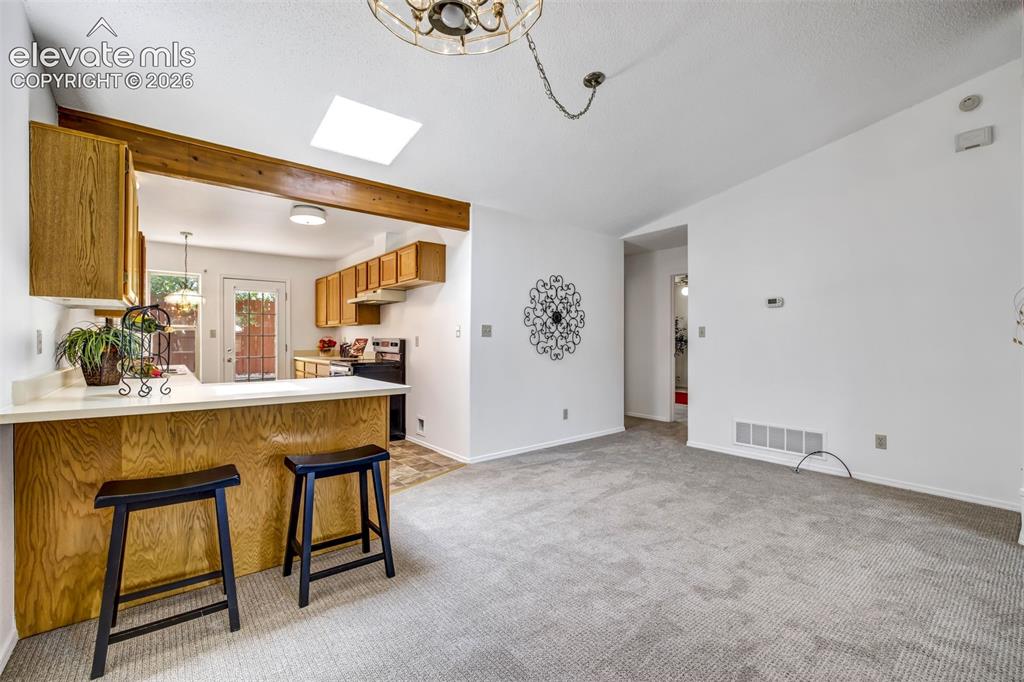Image 12 of 45: Kitchen