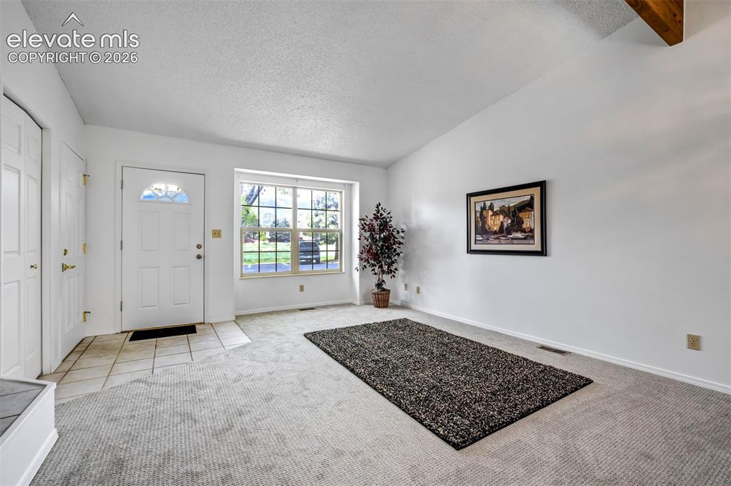 Image 9 of 45: Entry