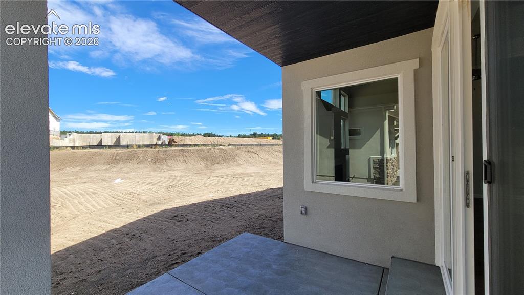 Image 10 of 47: Covered Patio!