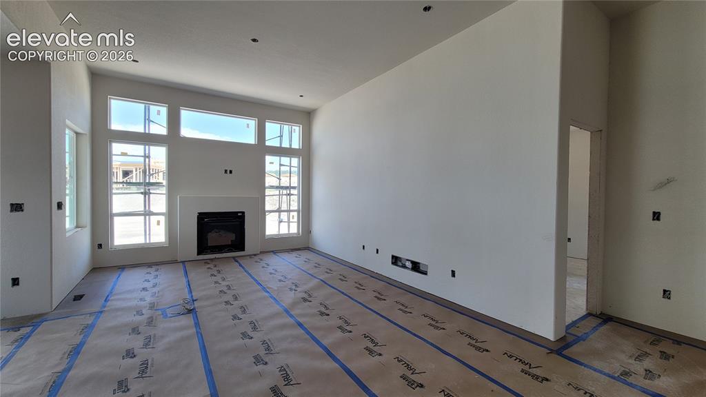 Image 8 of 21: Dining Area