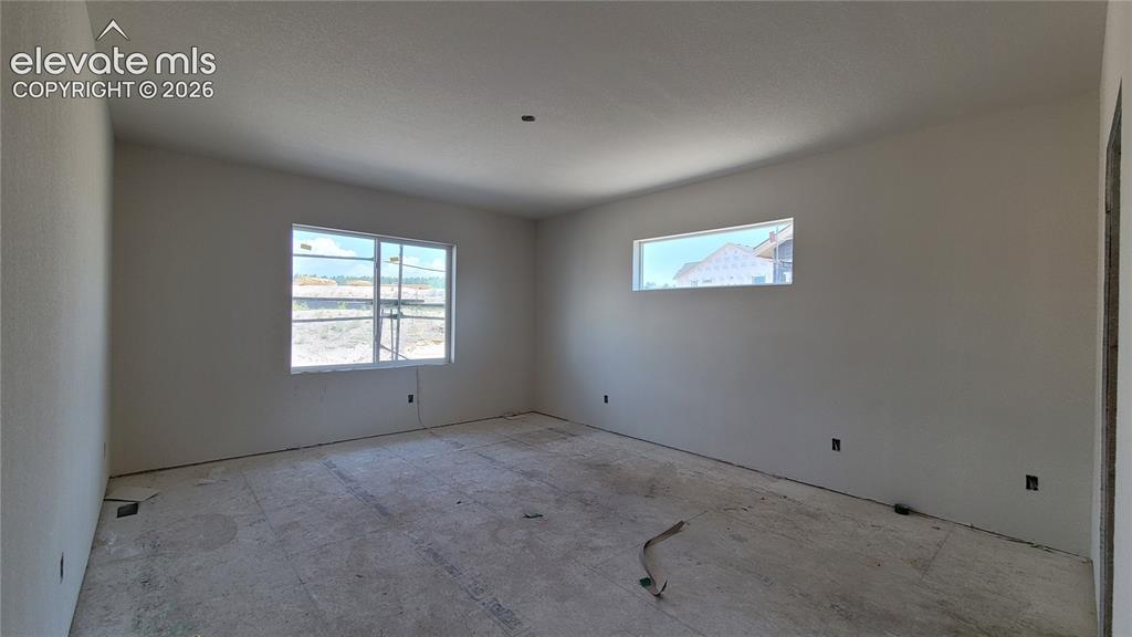 Image 9 of 21: Living Room