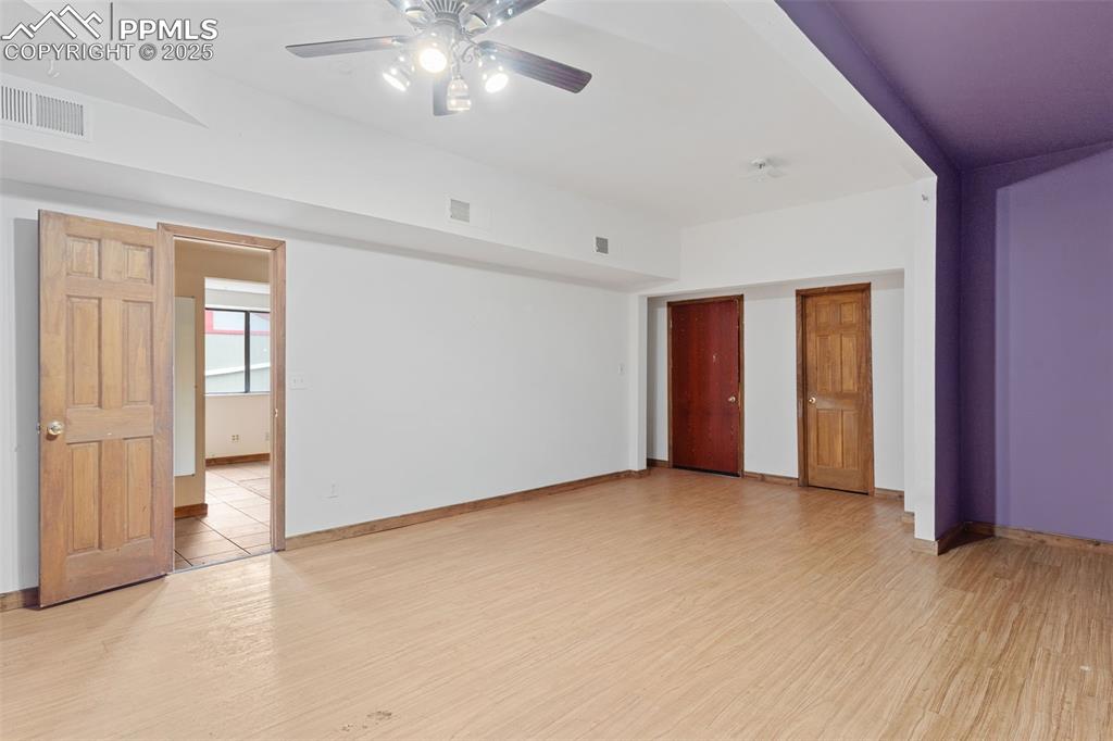 Image 16 of 37: Bedroom