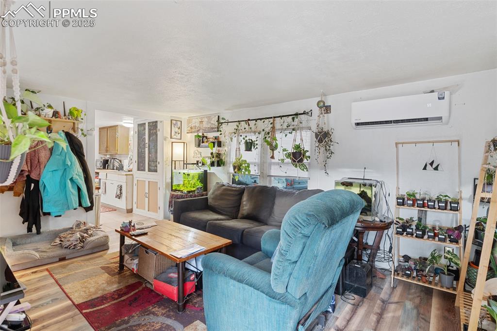 Image 23 of 37: Cottage