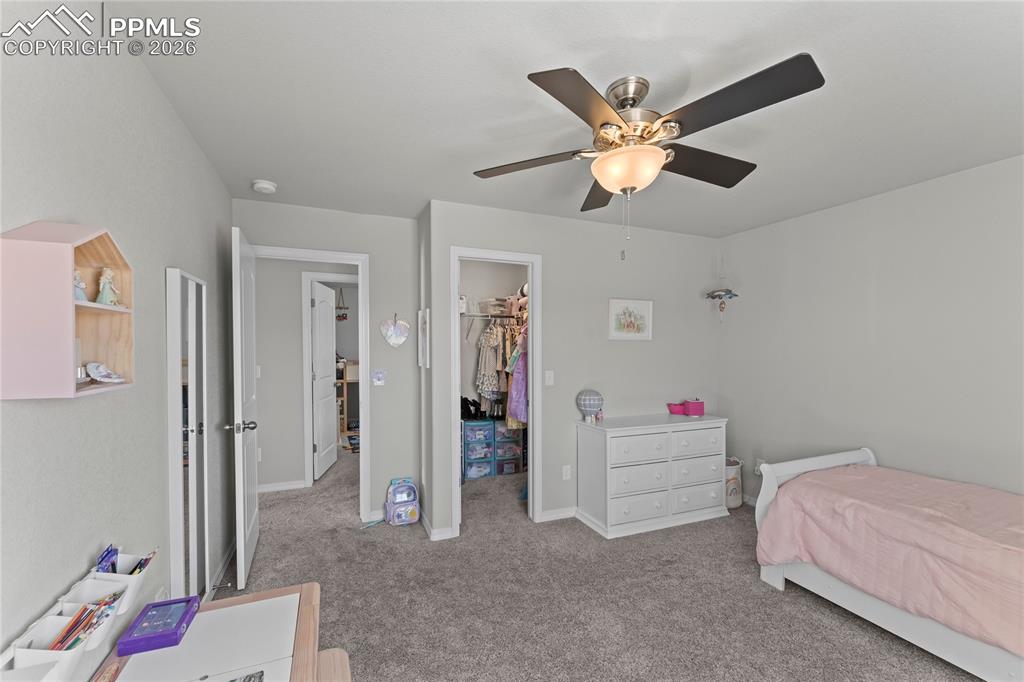 Image 28 of 43: Bedroom